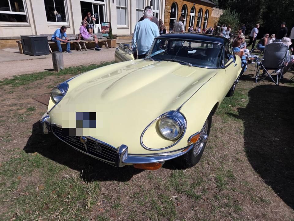 Jaguar E-Type Series 2 spotted by TheBestMummy