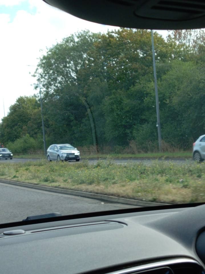 Toyota Auris E180 Facelift spotted by Carlover