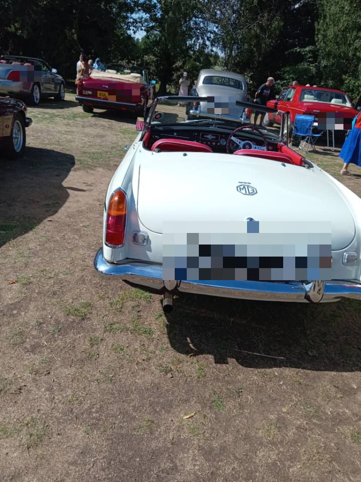 MG MGB Chrome Bumper spotted by Carlover